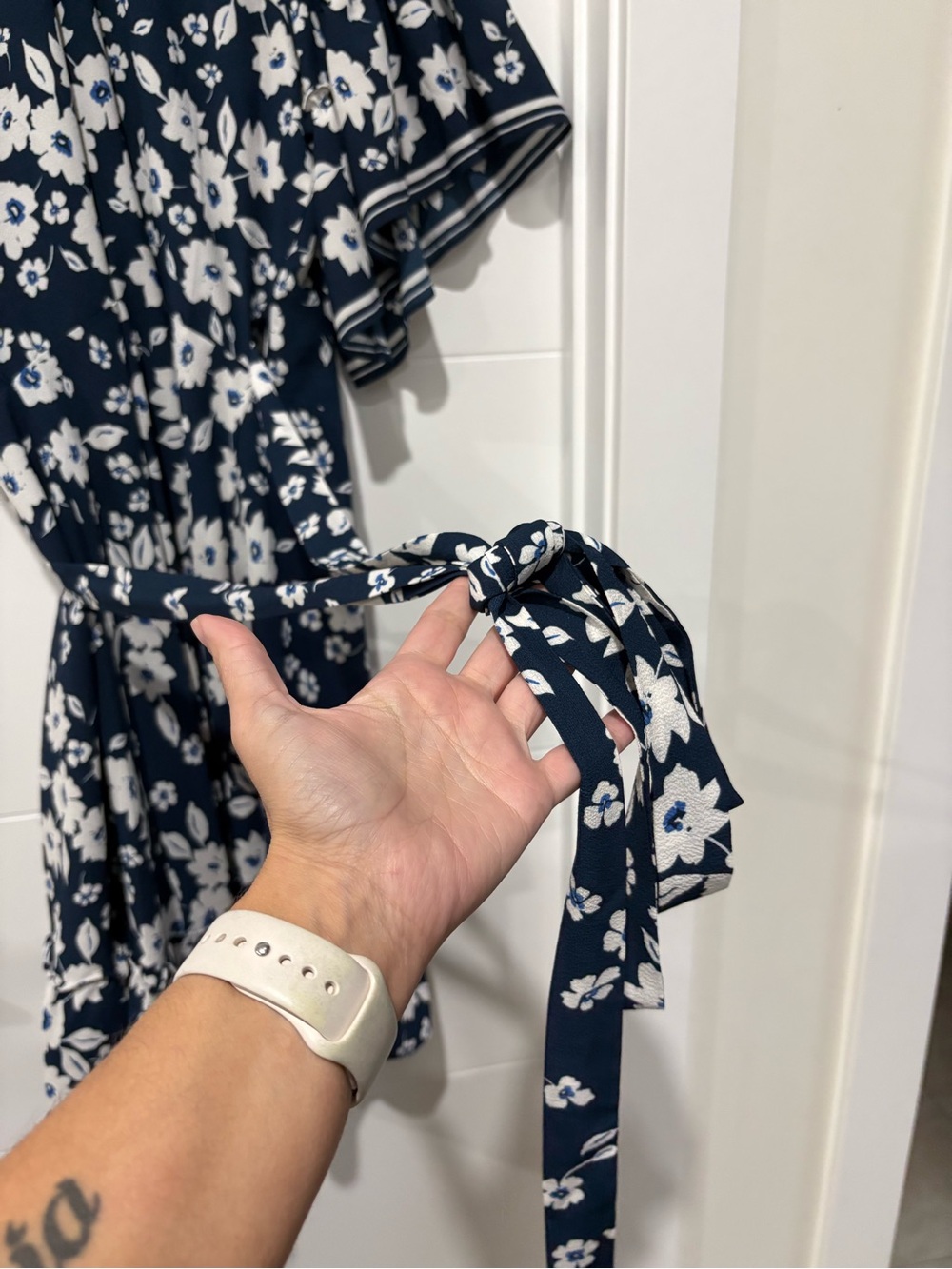 Max Studio Navy Floral V-Neck Tiered Midi Dress with Self-Tie Belt - Picture 4 of 7